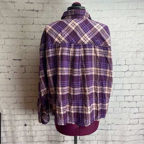 Urban Outfitters BDG Rayne Flannel Plaid Shirt purple and pink cropped small - Picture 3 of 5